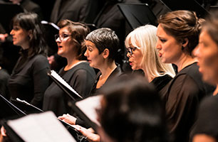 <p>Hélène Carpentier, soprano<br />
Hilary Summers, alto<br />
Stanislas de Barbeyrac, tenor<br />
Florian Sempey, baritone<br />
Accentus<br />
Insula orchestra<br />
Laurence Equilbey, conductor<br />
Frank Markowitsch, conductor</p>
