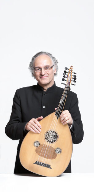 <p><strong><em>Laude Novella</em></strong> &mdash; 70&prime;</p>
<p>O divina virgo (Laudario de Cortone)<br />
Iesu Christo &ndash; version instrumentale (Cortone)<br />
Laude novella sia cantata (Cortone)<br />
Alta trinita beata (Laudario de Florence)<br />
Ciascun ke fede (Cortone)<br />
Ave regina gloriosa (Dominique Vellard, cr&eacute;ation mondiale)<br />
Or piangiamo, que piange Maria (Florence)<br />
Ave vergene gaudente (Cortone)<br />
Ave gloriosa &ndash; version instrumentale (Cividale)<br />
Voi ch&rsquo;amate lo criatore (Florence)<br />
O divina virgo (Helena Winkelman, cr&eacute;ation mondiale)<br />
De la crudel morte de Cristo (Cortone)<br />
Ben &egrave; crudele (Cortone)<br />
Oim&egrave; lasso (Cortone)<br />
Con humilta di core (Florence)<br />
Exultando in Ieso Cristo (Florence</p>
