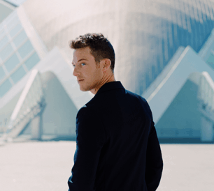 <p><strong><em>La grande battle</em></strong></p>
<p><strong>Vincent Carinola</strong> (1965-) – 5&prime;<br />
<em>Métiers d’hier et d’aujourd’hui II : le chaman</em>,<br />
pour hautbois virtuel (texte de François Salès)</p>
<p>Création mondiale</p>
<p><strong>Michel Petrossian</strong> (1973-)<br />
<em>Spenta Mainyu</em>, pour hautbois moderne – 5&prime;<br />
Création mondiale</p>
<p><strong>Antonio Vivaldi </strong>(1678-1741)<br />
Airs pour ténir et contre-ténor – 80&prime;<br />
Extraits de <em>La fida ninfa</em>, <em>Farnace</em>, <em>Il Giustino</em>,<em> Orlando furioso</em>, <em>La Griselda</em>, <em>Bajazet</em>,<em> Tito Manlio</em>&#8230;<br />
<em>Concerto per oboe, </em>RV 455</p>
