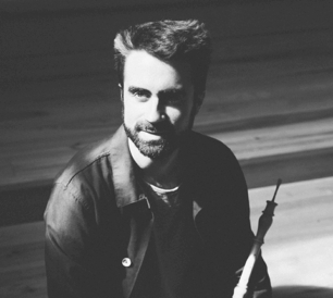 <p><strong><em>La grande battle</em></strong></p>
<p><strong>Vincent Carinola</strong> (1965-) – 5&prime;<br />
<em>Métiers d’hier et d’aujourd’hui II : le chaman</em>,<br />
pour hautbois virtuel (texte de François Salès)</p>
<p>Création mondiale</p>
<p><strong>Michel Petrossian</strong> (1973-)<br />
<em>Spenta Mainyu</em>, pour hautbois moderne – 5&prime;<br />
Création mondiale</p>
<p><strong>Antonio Vivaldi </strong>(1678-1741)<br />
Airs pour ténir et contre-ténor – 80&prime;<br />
Extraits de <em>La fida ninfa</em>, <em>Farnace</em>, <em>Il Giustino</em>,<em> Orlando furioso</em>, <em>La Griselda</em>, <em>Bajazet</em>,<em> Tito Manlio</em>&#8230;<br />
<em>Concerto per oboe, </em>RV 455</p>
