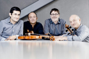 <p><strong>Pascal Dusapin </strong>(1955-)<br />
<em>Quatuor à cordes n° 4 &#8211; </em>15&prime;</p>
<p><strong>Juan Crisóstomo de Arriaga </strong>(1806-1826)<br />
Quatuor à cordes n° 3 en mi bémol majeur &#8211; 25&prime;</p>
<ol>
<li>Allegro</li>
<li>Pastorale. Andantino</li>
<li>Menuet</li>
<li>Presto agitato</li>
</ol>
<p><strong>Gabriel Fauré </strong>(1845-1924)<br />
<em>Quatuor à cordes en mi mineur, </em>op. 121 -25&prime;</p>
<ol>
<li>Allegro moderato</li>
<li>Andante</li>
<li>Allegro</li>
</ol>
